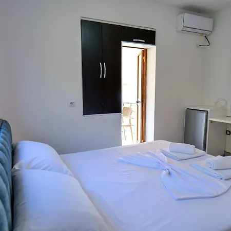 Mojsi Apartment *