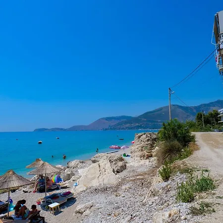 Mojsi Apartman *